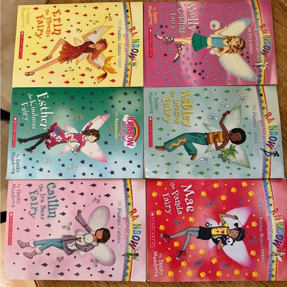 Set of 17 Rainbow Magic Fairy Books - Picture 2 of 4